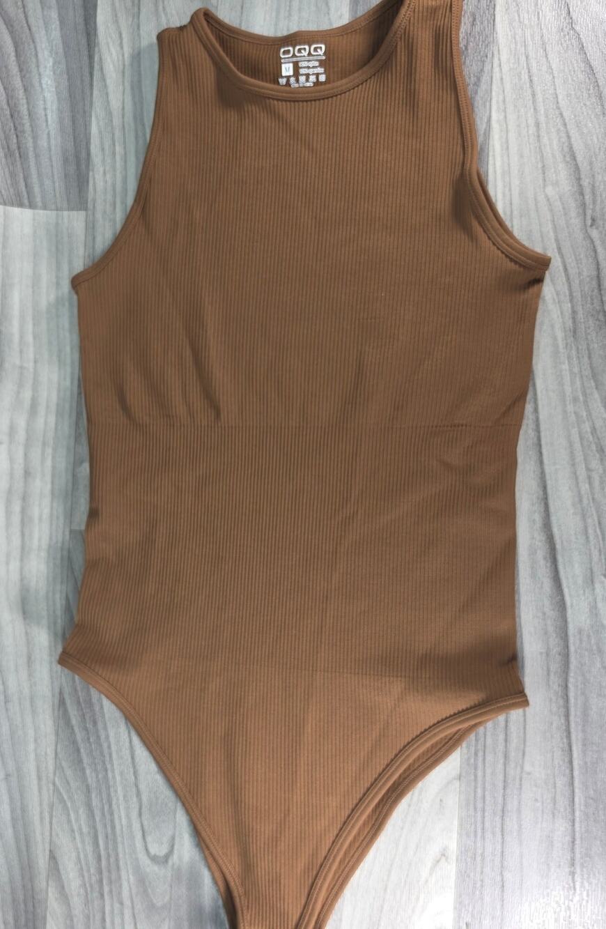 OQQ Brown Ribbed Seamless High Neck Bodysuit Tank Top Size M Neutral Layering